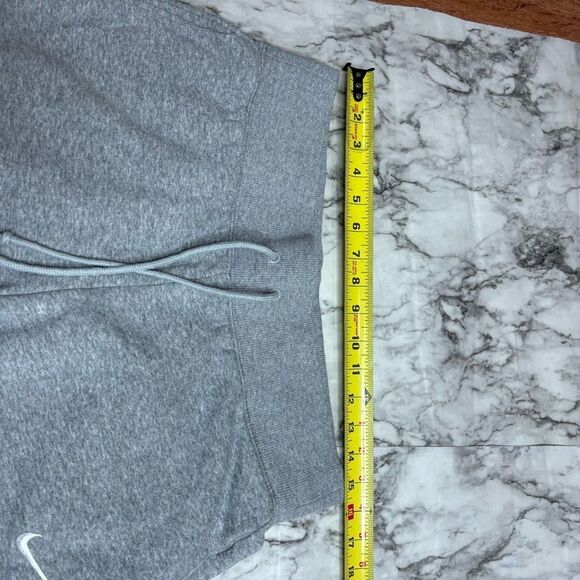 Nike Grey Gray Swoosh Logo High Rise Sweatpants Loungewear Comfort size Medium - Picture 5 of 8